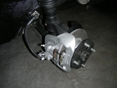 14-12 strut brake hub rebuilt.JPG